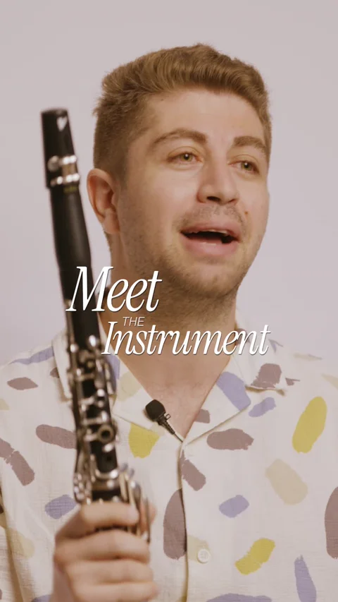 Eric Abramovitz with his clarinet in Meet the Instrument